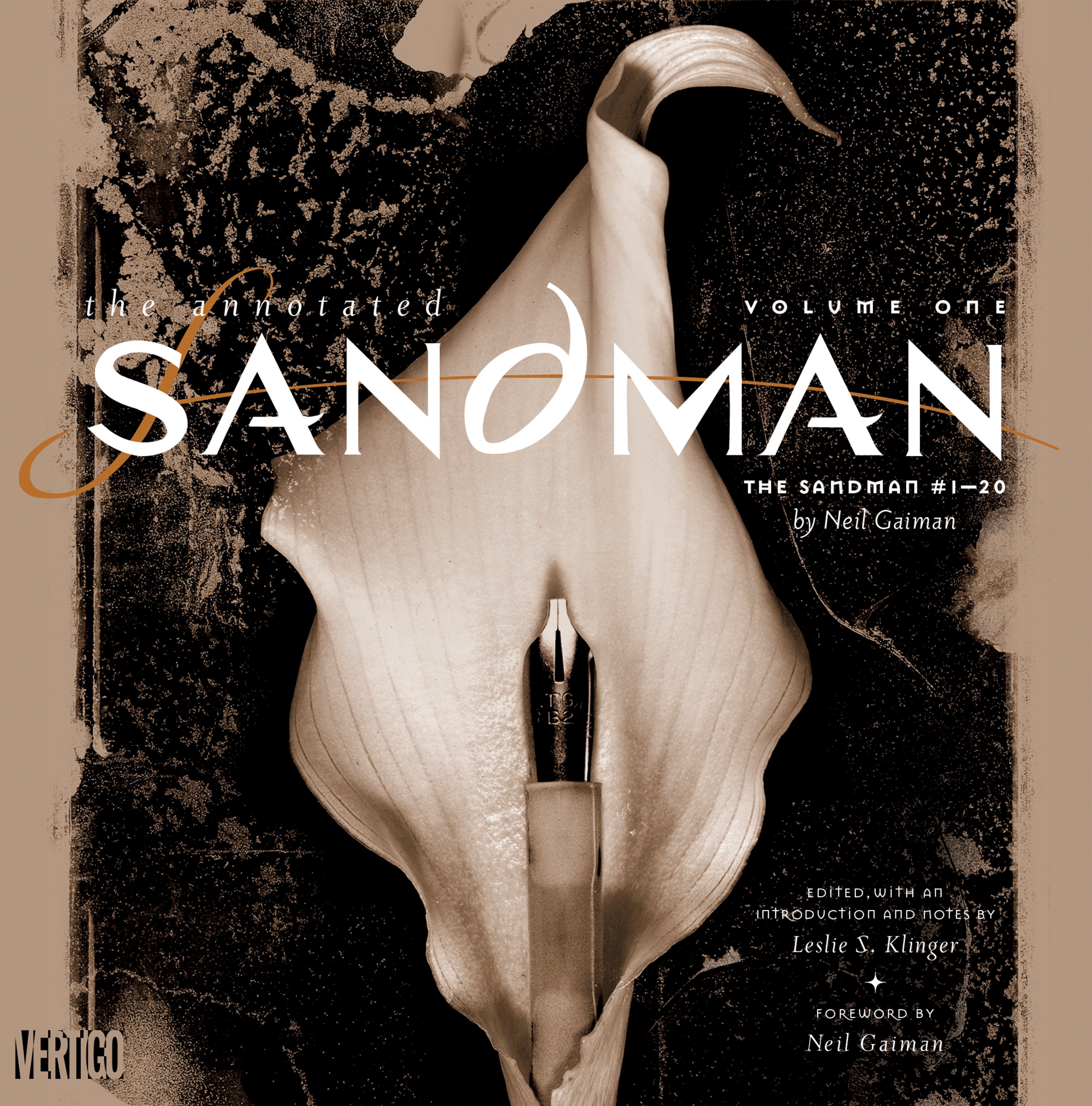 ANNOTATED SANDMAN HARDCOVER VOL 01 (2022 EDITION)